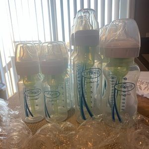 16 Dr. Brown’s Anti-colic bottles